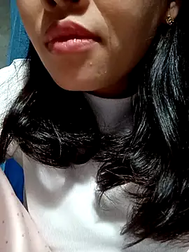 Snapshot of Hana_love20 chatting on March 2025 12:32:02 PM Hana love20 online show from March 2025 12:32:02 PM