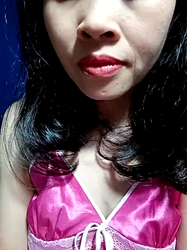 Snapshot of Hana_love20 chatting on March 2025 06:44:01 AM Hana love20 online show from March 2025 06:44:01 AM