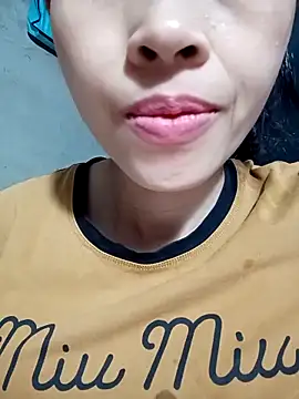 Snapshot of Hana_love20 chatting on September 2025 04:36:02 AM Hana love20 online show from September 2025 04:36:02 AM