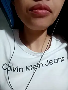 Snapshot of Hana_love20 chatting on September 2025 01:46:01 PM Hana love20 online show from September 2025 01:46:01 PM