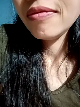 Snapshot of Hana_love20 chatting on October 2025 05:30:01 PM Hana love20 online show from October 2025 05:30:01 PM