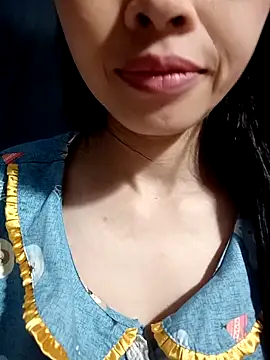 Snapshot of Hana_love20 chatting on October 2025 06:12:01 AM Hana love20 online show from October 2025 06:12:01 AM