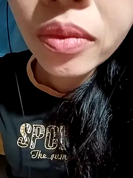 Snapshot of Hana_love20 chatting on October 2025 05:38:01 AM Hana love20 online show from October 2025 05:38:01 AM