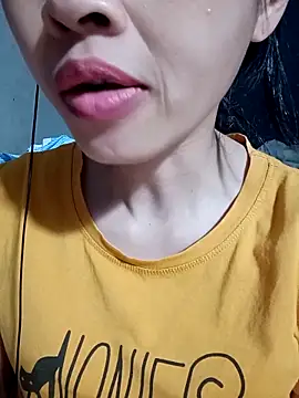 Snapshot of Hana_love20 chatting on October 2025 06:02:02 AM Hana love20 online show from October 2025 06:02:02 AM