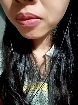 Snapshot of Hana_love20 chatting on October 2025 04:57:02 AM Hana love20 online show from October 2025 04:57:02 AM