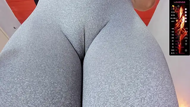 Snapshot of Donnapaul chatting on September 2025 12:26:01 PM Donnapaul online show from September 2025 12:26:01 PM