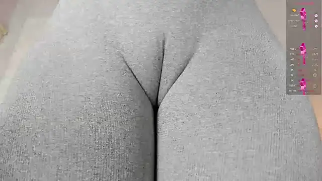 Snapshot of Donnapaul chatting on November 2025 12:17:01 PM Donnapaul online show from November 2025 12:17:01 PM