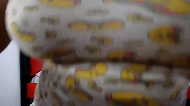 Snapshot of Sweettei chatting on October 2025 11:11:01 AM Sweettei online show from October 2025 11:11:01 AM