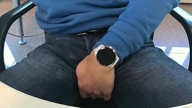 alessandroman2114 online show from February 2026 11:40:01 AM