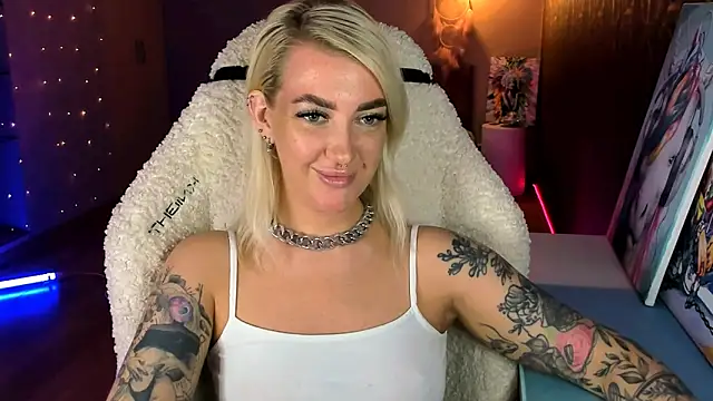 Snapshot of tykioty_Miley chatting on June 2026 11:46:02 AM tykioty Miley online show from June 2026 11:46:02 AM
