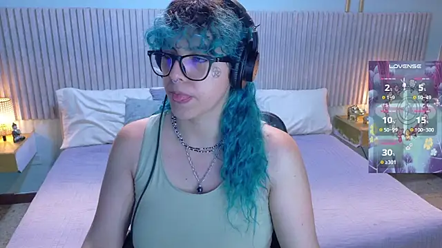 Snapshot of Eli666uwu chatting on April 2026 10:57:02 AM Eli666uwu online show from April 2026 10:57:02 AM