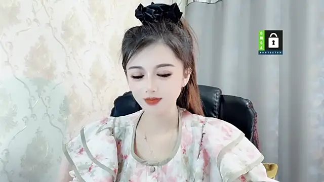 Snapshot of VIWVI chatting on December 2024 03:09:02 PM VIWVI online show from December 2024 03:09:02 PM