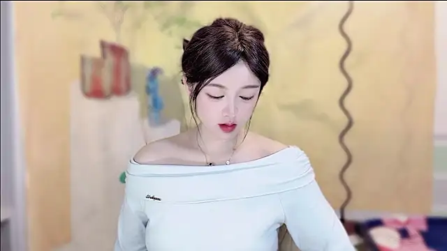 VIWVI online show from October 2025 04:48:01 AM