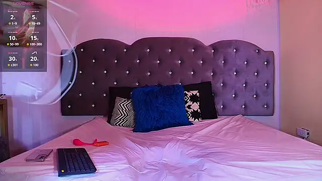 Snapshot of isis_jhempss chatting on March 2026 03:22:02 AM isis jhempss online show from March 2026 03:22:02 AM