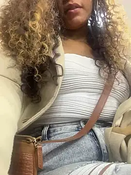 ashley Tompson1 online show from February 2025 11:42:01 PM