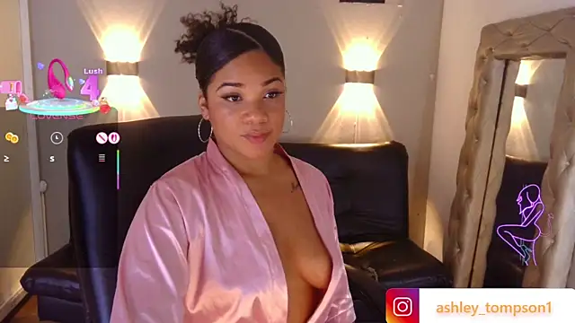 ashley Tompson1 online show from March 2025 07:36:01 PM