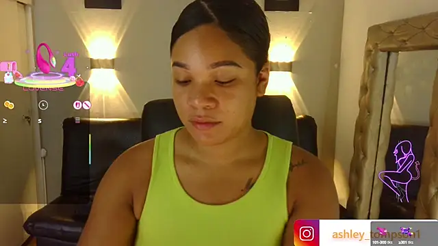 ashley Tompson1 online show from March 2025 12:36:02 PM