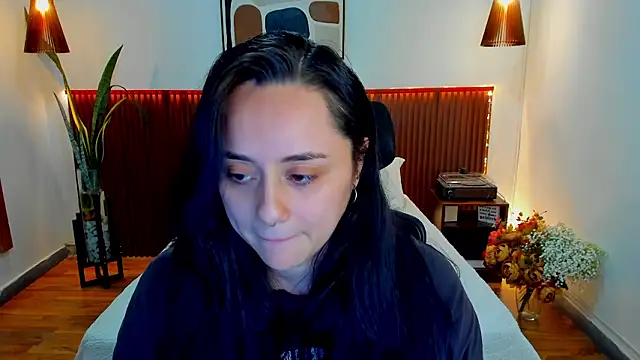 Snapshot of KatherineBond chatting on January 2026 08:35:01 PM KatherineBond online show from January 2026 08:35:01 PM