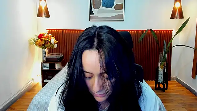 Snapshot of KatherineBond chatting on March 2026 06:46:02 PM KatherineBond online show from March 2026 06:46:02 PM