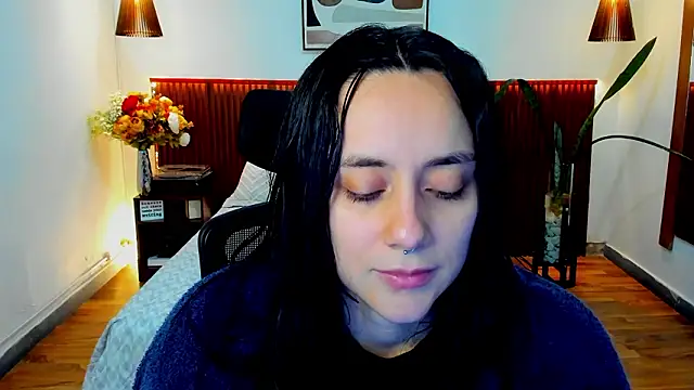Snapshot of KatherineBond chatting on March 2026 08:04:01 PM KatherineBond online show from March 2026 08:04:01 PM