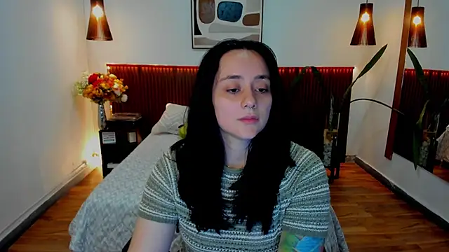 Snapshot of KatherineBond chatting on March 2026 06:33:01 PM KatherineBond online show from March 2026 06:33:01 PM