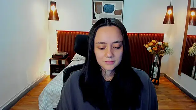 Snapshot of KatherineBond chatting on March 2026 06:35:02 PM KatherineBond online show from March 2026 06:35:02 PM
