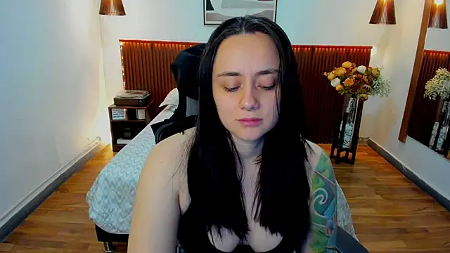 Snapshot of KatherineBond chatting on March 2026 07:46:02 PM KatherineBond online show from March 2026 07:46:02 PM
