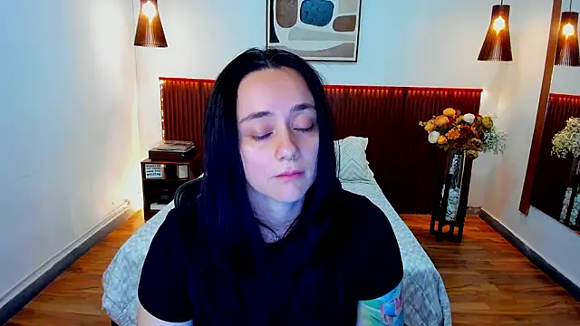 Snapshot of KatherineBond chatting on March 2026 09:58:01 PM KatherineBond online show from March 2026 09:58:01 PM