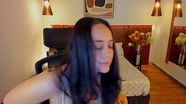 KatherineBond online show from May 2026 07:56:02 PM