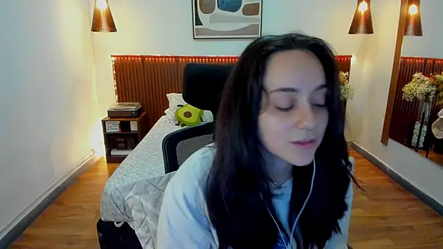 KatherineBond online show from May 2026 07:10:02 PM