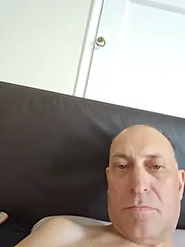 Snapshot of meateater1 chatting on August 2026 09:19:02 AM meateater1 online show from August 2026 09:19:02 AM