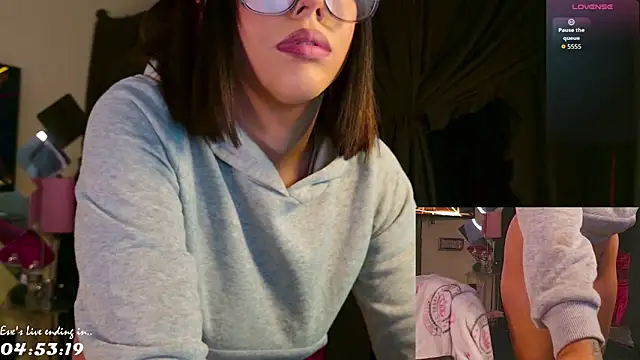 Snapshot of Aubreyessex chatting on March 2026 12:38:01 AM Aubreyessex online show from March 2026 12:38:01 AM