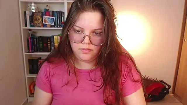 Snapshot of Gabiwaifu chatting on April 2026 09:12:02 PM Gabiwaifu online show from April 2026 09:12:02 PM