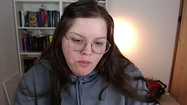 Snapshot of Gabiwaifu chatting on April 2026 06:35:01 PM Gabiwaifu online show from April 2026 06:35:01 PM