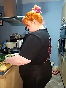 Snapshot of bbw_olive_peach chatting on February 2025 04:35:01 PM bbw olive peach online show from February 2025 04:35:01 PM