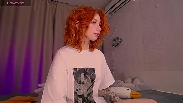 Snapshot of Evaa_Moonn_ chatting on January 2025 10:49:02 AM Evaa Moonn  online show from January 2025 10:49:02 AM