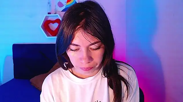 Snapshot of AnnaliOlsenX chatting on December 2024 01:11:02 PM AnnaliOlsenX online show from December 2024 01:11:02 PM