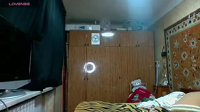 AnnaXLovers online show from February 2025 07:40:01 AM