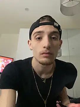 LaMaterialista online show from April 2026 03:09:01 PM