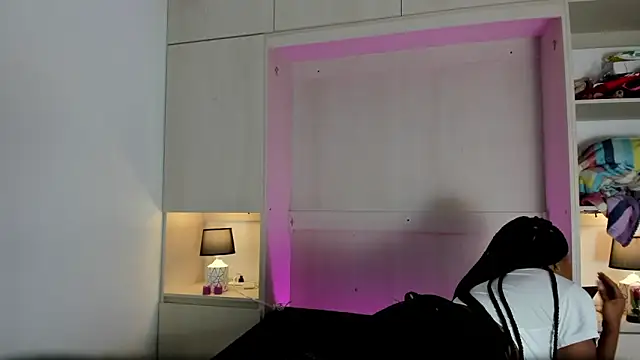 tamaraa smiith online show from January 2025 11:44:02 AM