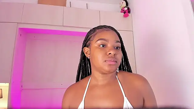 tamaraa smiith online show from February 2025 02:06:02 PM