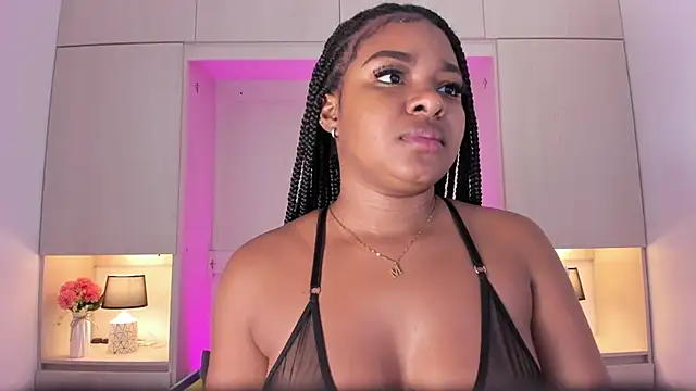 tamaraa smiith online show from March 2025 04:11:02 PM