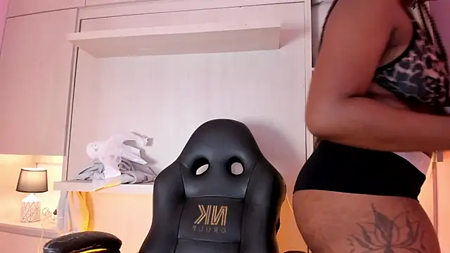 tamaraa smiith online show from September 2025 12:37:02 PM