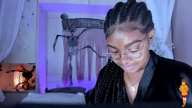 tamaraa smiith online show from October 2025 08:09:02 PM