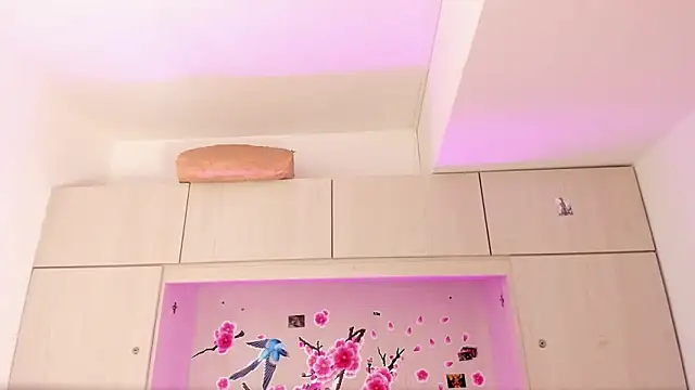 tamaraa smiith online show from April 2026 12:04:01 PM