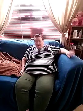Snapshot of Bayou_Woman68 chatting on February 2026 07:09:01 PM Bayou Woman68 online show from February 2026 07:09:01 PM