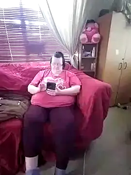 Snapshot of Bayou_Woman68 chatting on April 2026 06:19:02 PM Bayou Woman68 online show from April 2026 06:19:02 PM