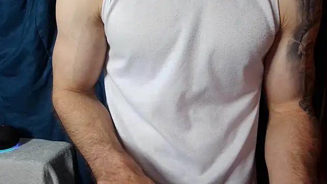 Snapshot of Kenner_fox77 chatting on December 2024 10:27:01 PM Kenner fox77 online show from December 2024 10:27:01 PM