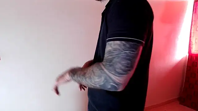 Snapshot of Kenner_fox77 chatting on December 2025 06:47:01 PM Kenner fox77 online show from December 2025 06:47:01 PM