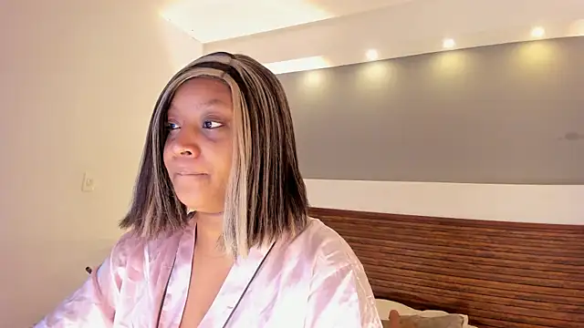 Adelehottman online show from December 2025 02:58:02 PM